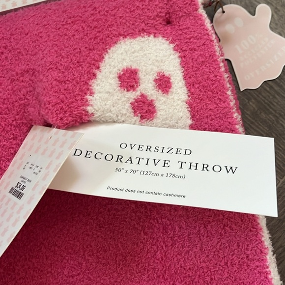 BRAND NEW HALLOWEEN PINK GHOST THROW BLANKET - Picture 3 of 6